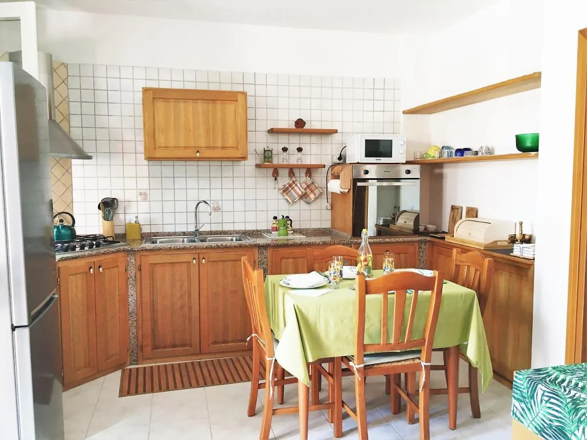 Bougainvillea Home - Ospedale Policlinico 몬세라토 아파트