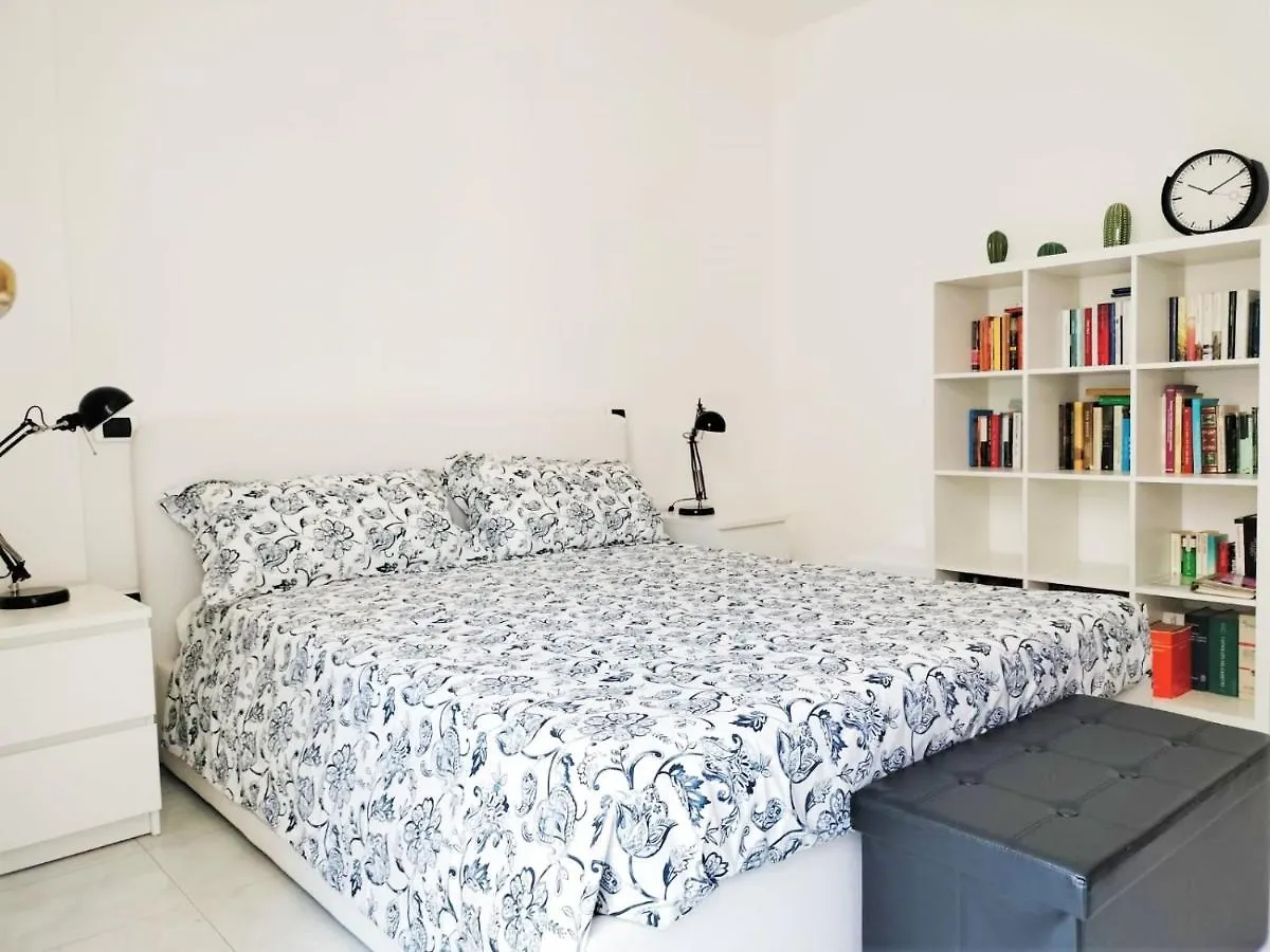 Bougainvillea Home - Ospedale Policlinico Monserrato Apartman