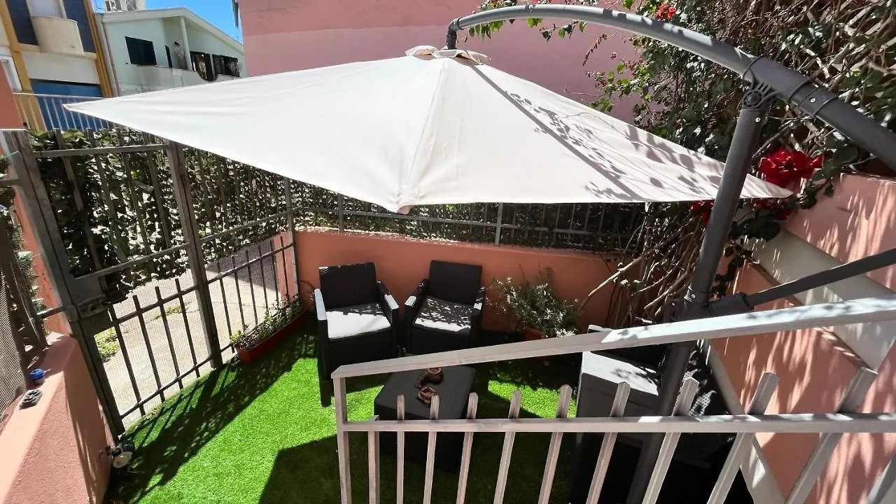 Apartman Bougainvillea Home - Ospedale Policlinico Monserrato