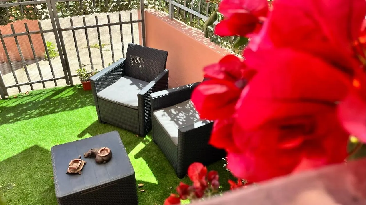 Bougainvillea Home - Ospedale Policlinico Monserrato Olaszország